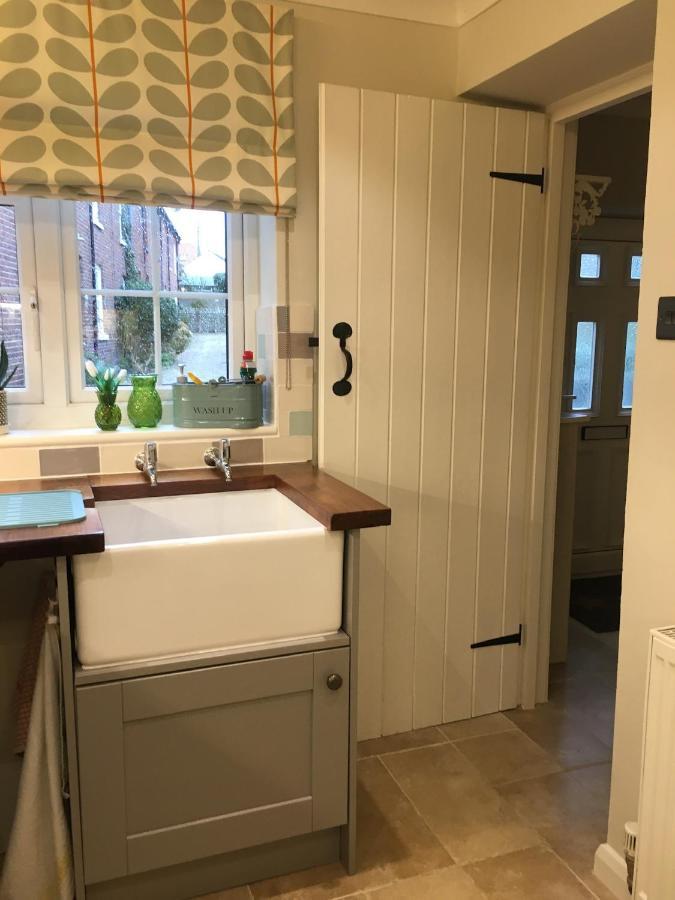 9 Melinda Cottage Cromer Exterior foto